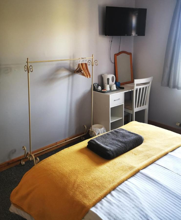 The Tree-House B&B Ballymena Extérieur photo